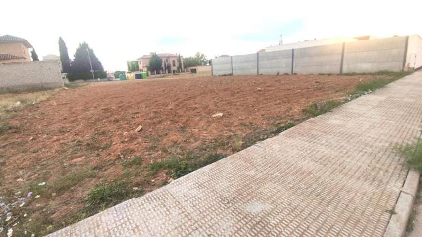 Terreno en venta en Valdepeñas, Nuevo Valdepenas photo 0