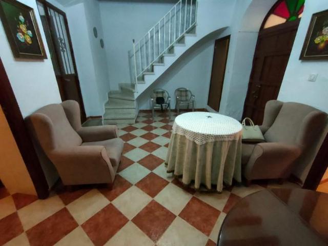 Casa en venta en Morón de la Frontera photo 0