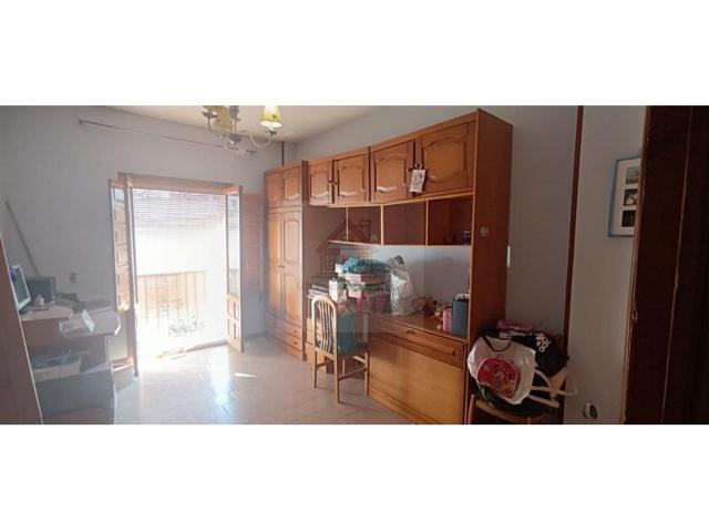 Piso en venta en Úbeda photo 0