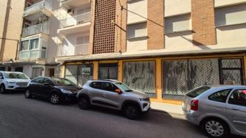 Local comercial en venta en Badajoz, Pardaleras photo 0