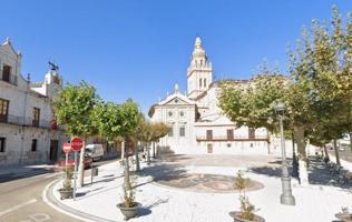 Casas de pueblo en venta en Nava del Rey, Nava Del Rey photo 0