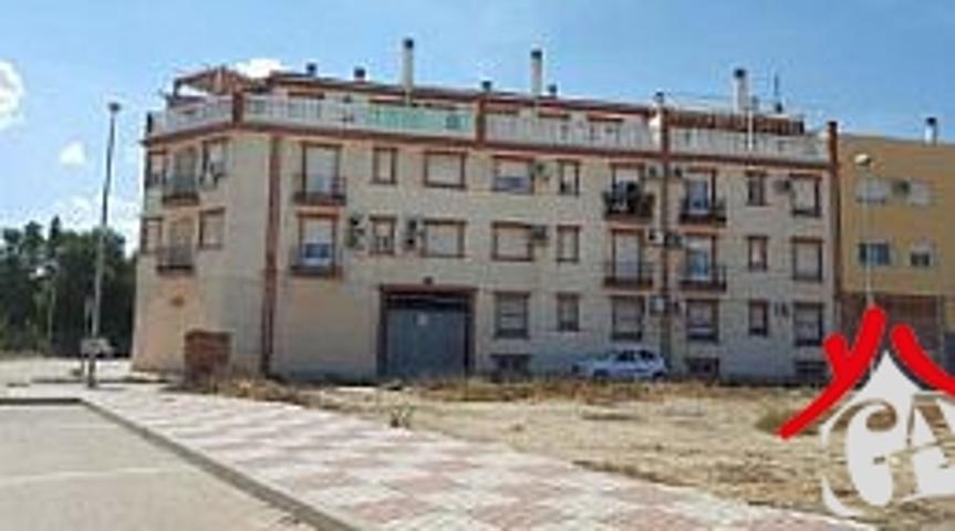 Local comercial en venta en Bailén, Bailen photo 0