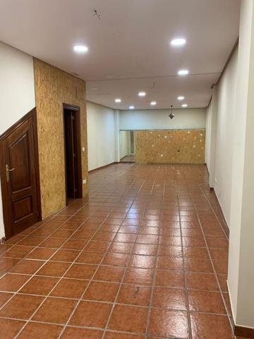Local comercial en venta en Balmaseda, Balmaseda photo 0