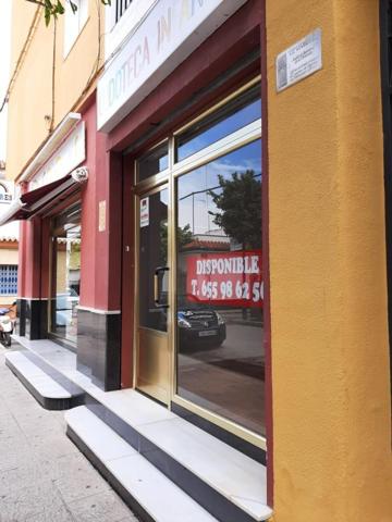 Local comercial en venta en Chipiona, Centro photo 0