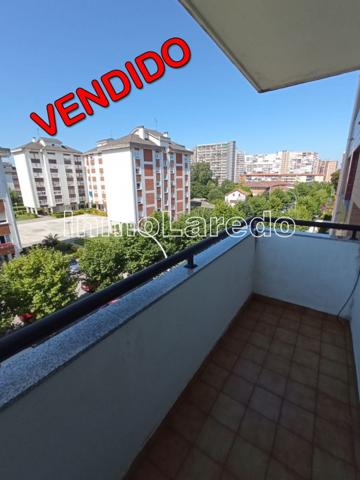 Piso en venta en Laredo, Laredo photo 0