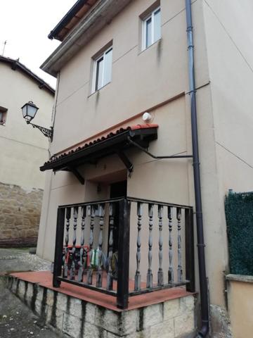 Casa en venta en Ollauri, Ollauri photo 0