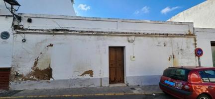 Casa en venta en Gibraleón, Centro photo 0