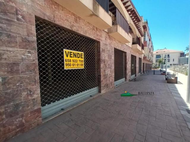 Local comercial en venta en Huércal-Overa, Estacion de autobuses photo 0