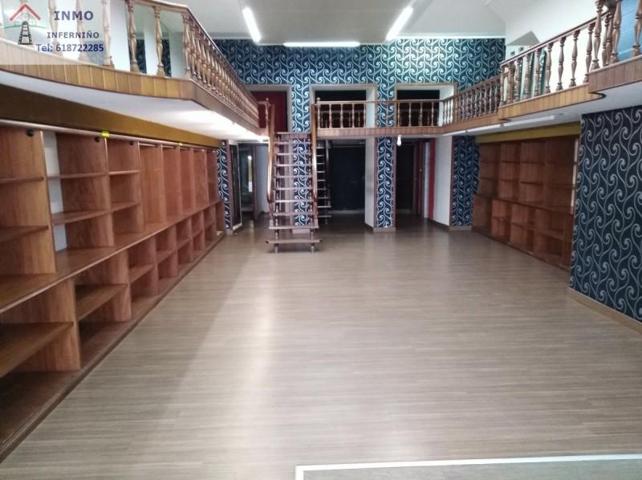 Local comercial en venta en Ferrol, Centro photo 0
