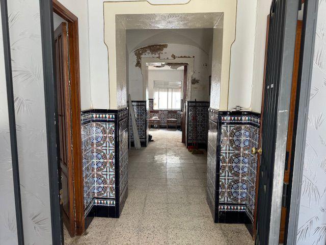 Casa en venta en Almendralejo, Mercado - Villafranca photo 0