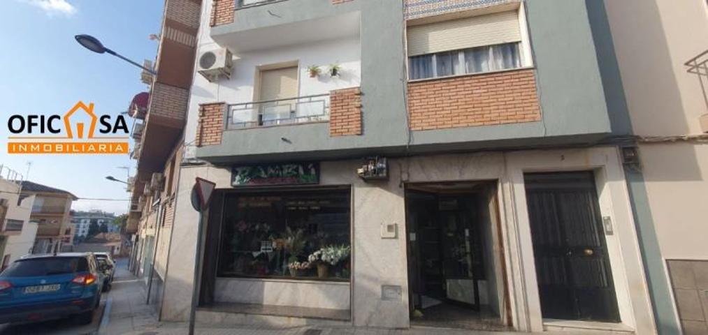 Local comercial en venta en Bailén, Bailen photo 0