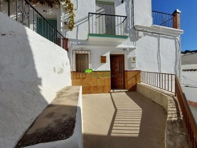 Casas de pueblo en venta en Cómpeta, Competa photo 0