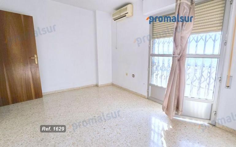 Casa en venta en Puente Genil, Puente Genil photo 0