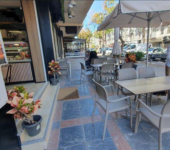 Local comercial en venta en Fuengirola, Centro photo 0