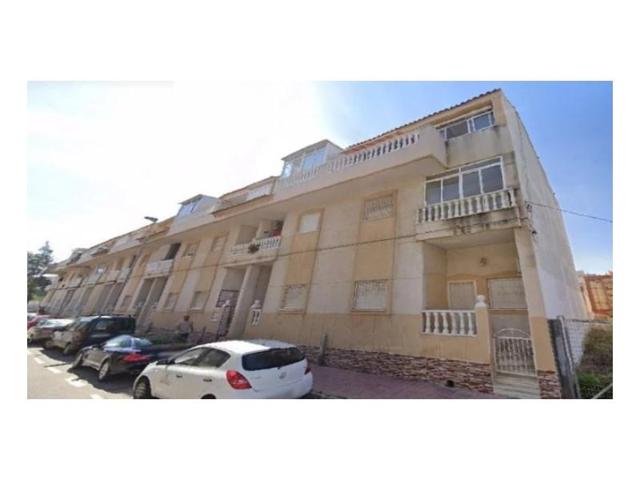 Piso en venta en Torrevieja photo 0