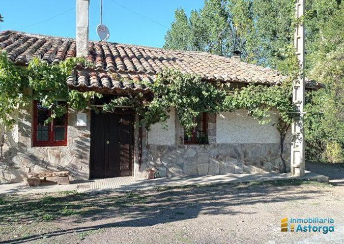 Casa en venta en Villaobispo de Otero, Brimeda photo 0