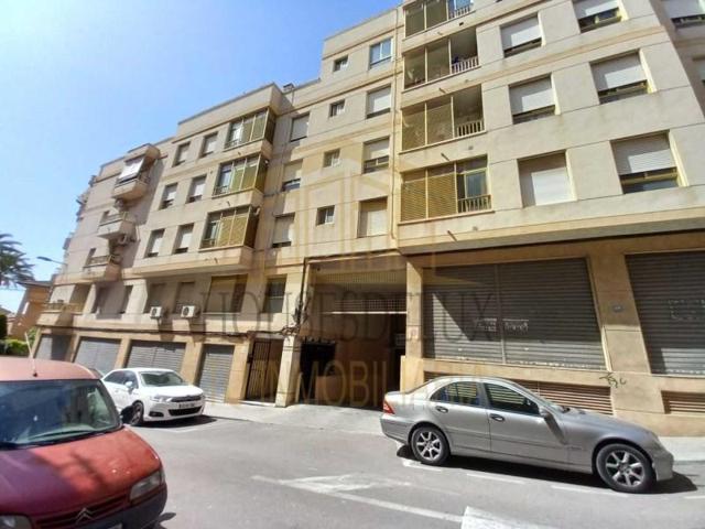 Piso en venta en Crevillent photo 0