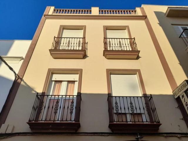 Piso en venta en Utrera, Centro photo 0
