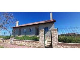 Chalet en venta en Labajos photo 0