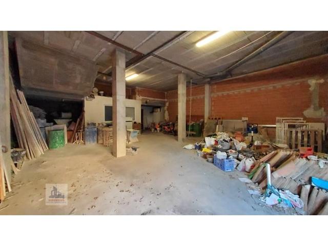 Local comercial en venta en Cheste photo 0