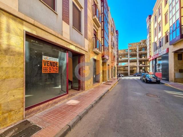 Local comercial en venta en Huércal-Overa, Centro photo 0