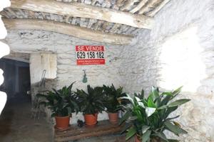 Casa en venta en Pórtugos, Centro photo 0