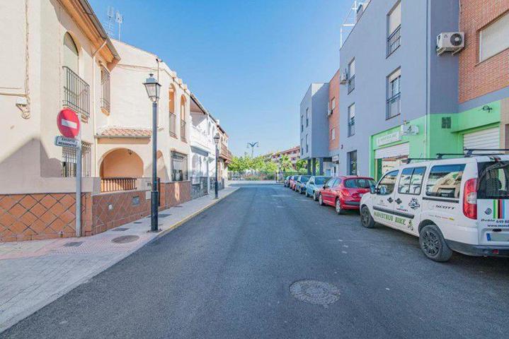 Piso en venta en Atarfe, Atarfe photo 0