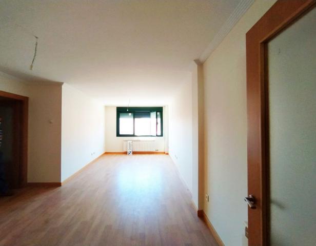 Piso en venta en Calzada de Valdunciel, Calzada De Valdunciel photo 0