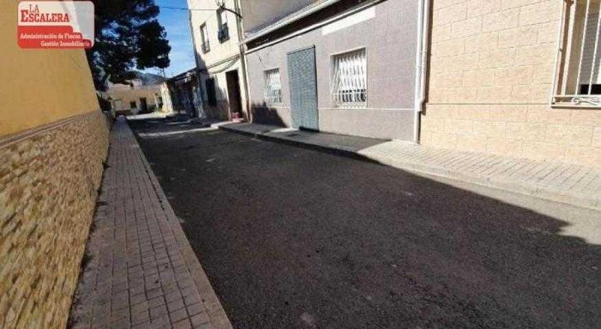 Adosada en venta en Elda, Avenida de chapí photo 0