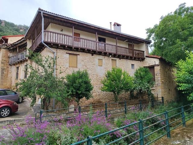 Casa en venta en Valle de Manzanedo photo 0