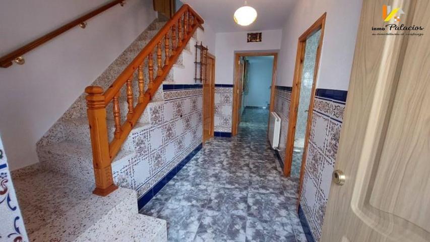 Casa en venta en Quesada, Pueblo - Casco urbano photo 0