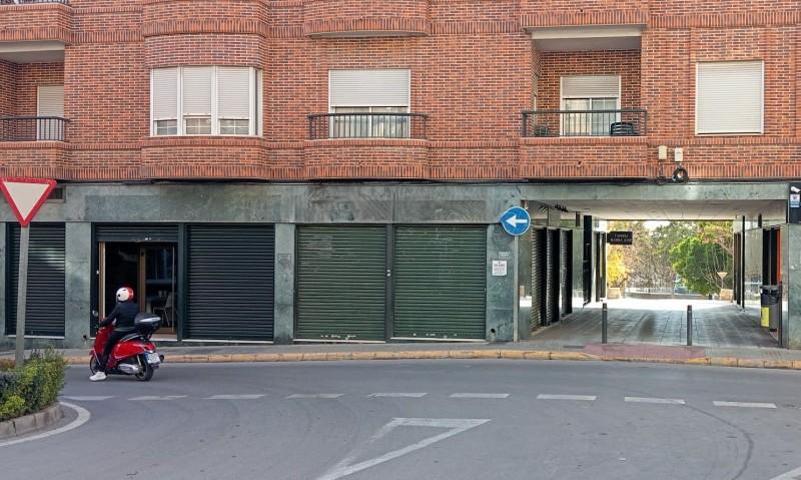 Local comercial en venta en Crevillent, Avda. de Madrid photo 0