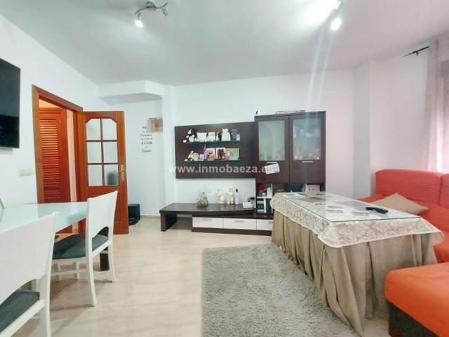 Piso en venta en Baeza, Avd. Andalucia photo 0