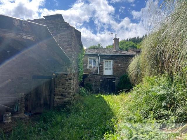 Casa en venta en Samos photo 0