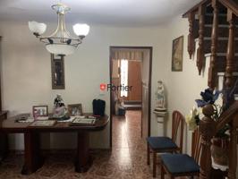 Casa en venta en Martos, Martos photo 0