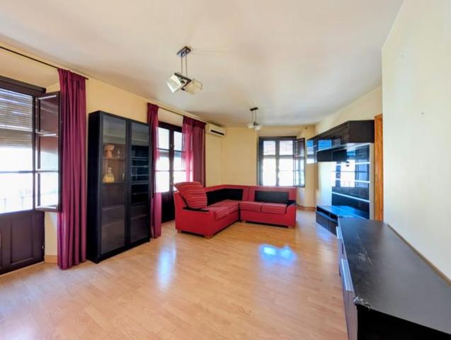 Piso en venta en Loja, Centro photo 0