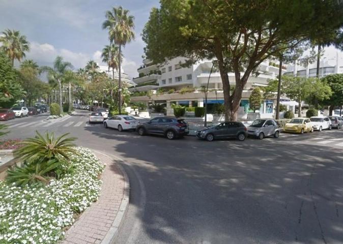 Local comercial en venta en Marbella, Centro - La Fontanilla photo 0