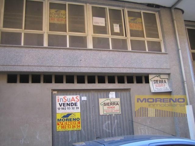 Local comercial en venta en Sarria photo 0
