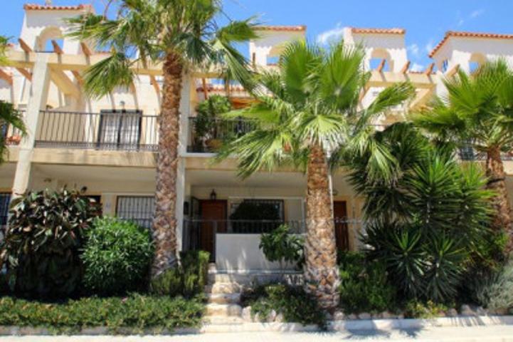 Chalet en venta en San Miguel de Salinas, Torremendo-Lo Rufete - Urb. Lake View Mansions photo 0