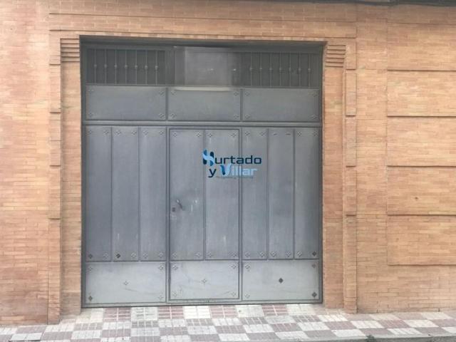 Local comercial en venta en Torreperogil, Torreperogil photo 0