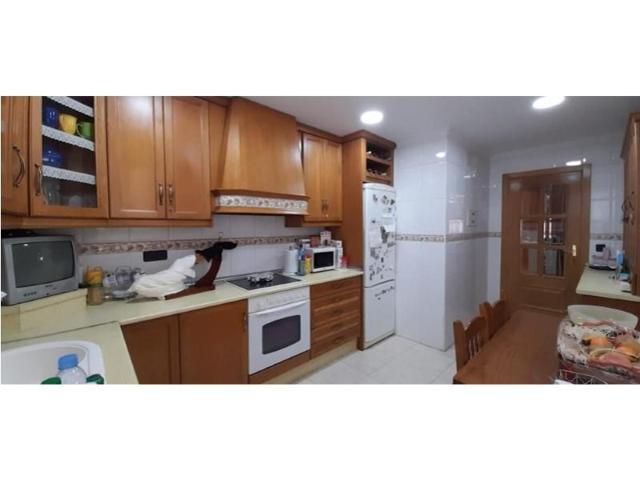 Piso en venta en Villarrobledo photo 0