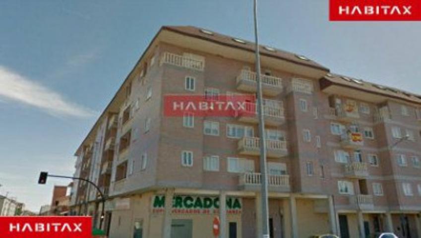 Duplex en venta en Zamora, San Lazaro photo 0