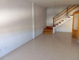 Piso en venta en Navaluenga, Navaluenga photo 0