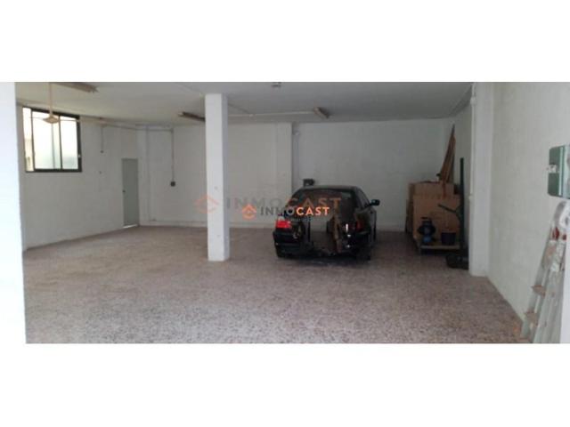 Local comercial en venta en Aielo de Malferit photo 0