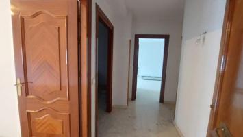 Piso en venta en Quesada, Pueblo - Proximo a colegios photo 0
