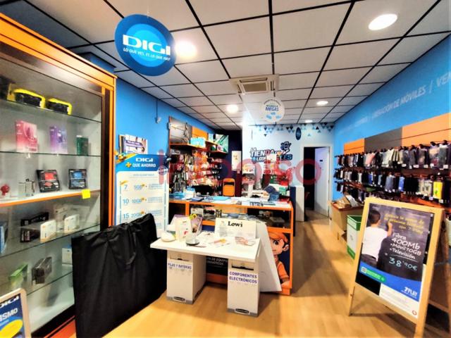 Local comercial en venta en Valdepeñas, Centro photo 0