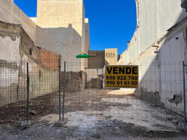 Terreno en venta en Huércal-Overa, Centro photo 0