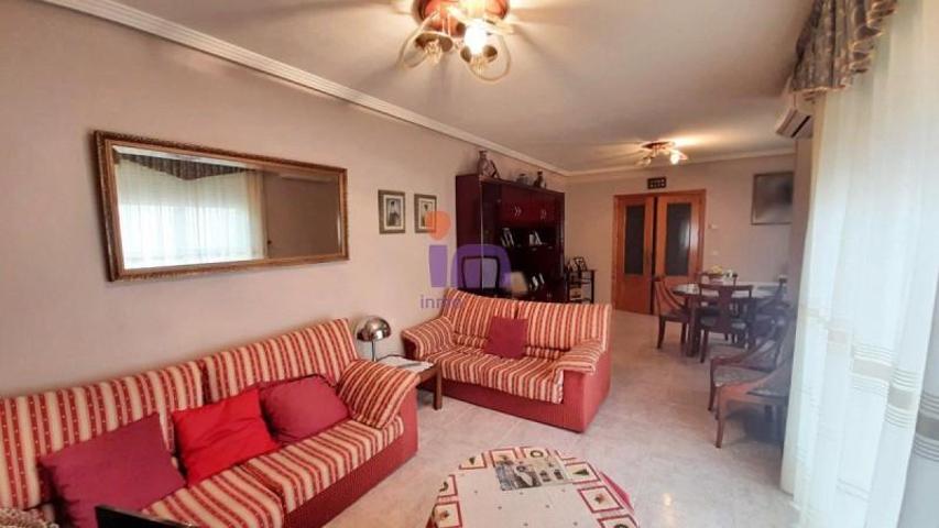 Piso en venta en Valdepeñas, Hospital photo 0