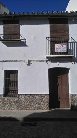 Casa en venta en Brenes, Brenes photo 0