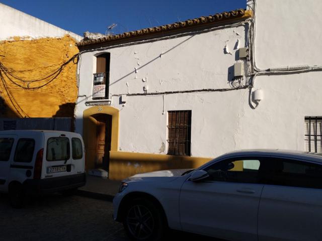 Casa en venta en Brenes, Brenes photo 0